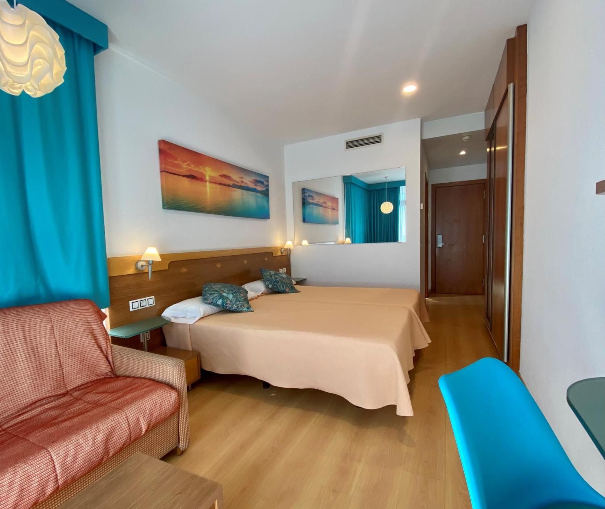 Hotel Blaucel ブラナス エクステリア 写真
