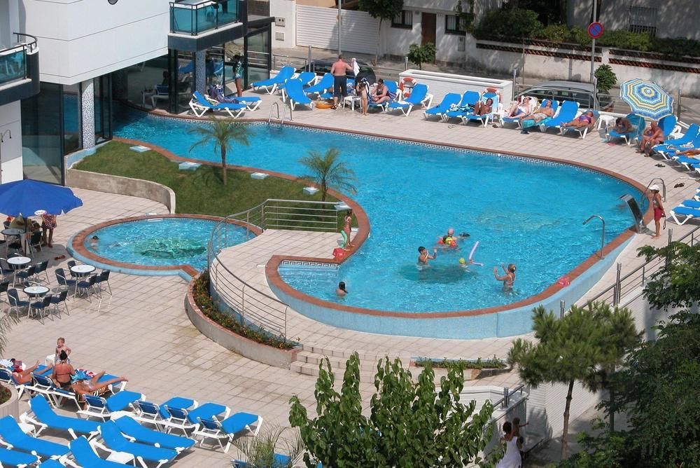 Hotel Blaucel ブラナス エクステリア 写真